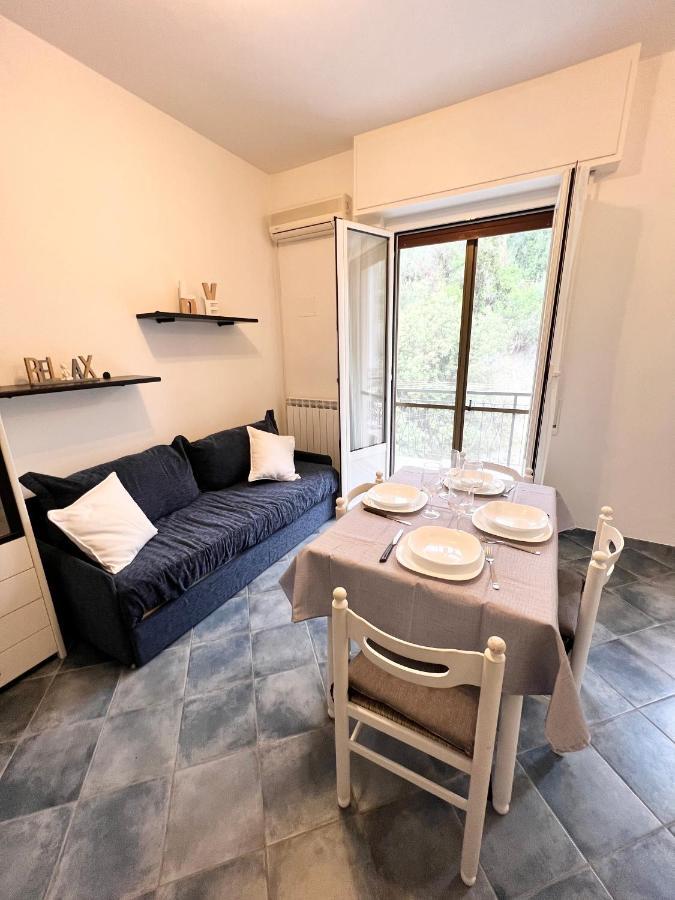 A 5 Minuti Dal Mare - Dolphin Beach House Spotorno Exterior photo