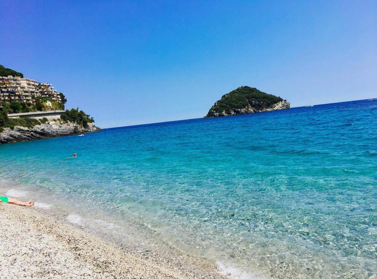 A 5 Minuti Dal Mare - Dolphin Beach House Spotorno Exterior photo