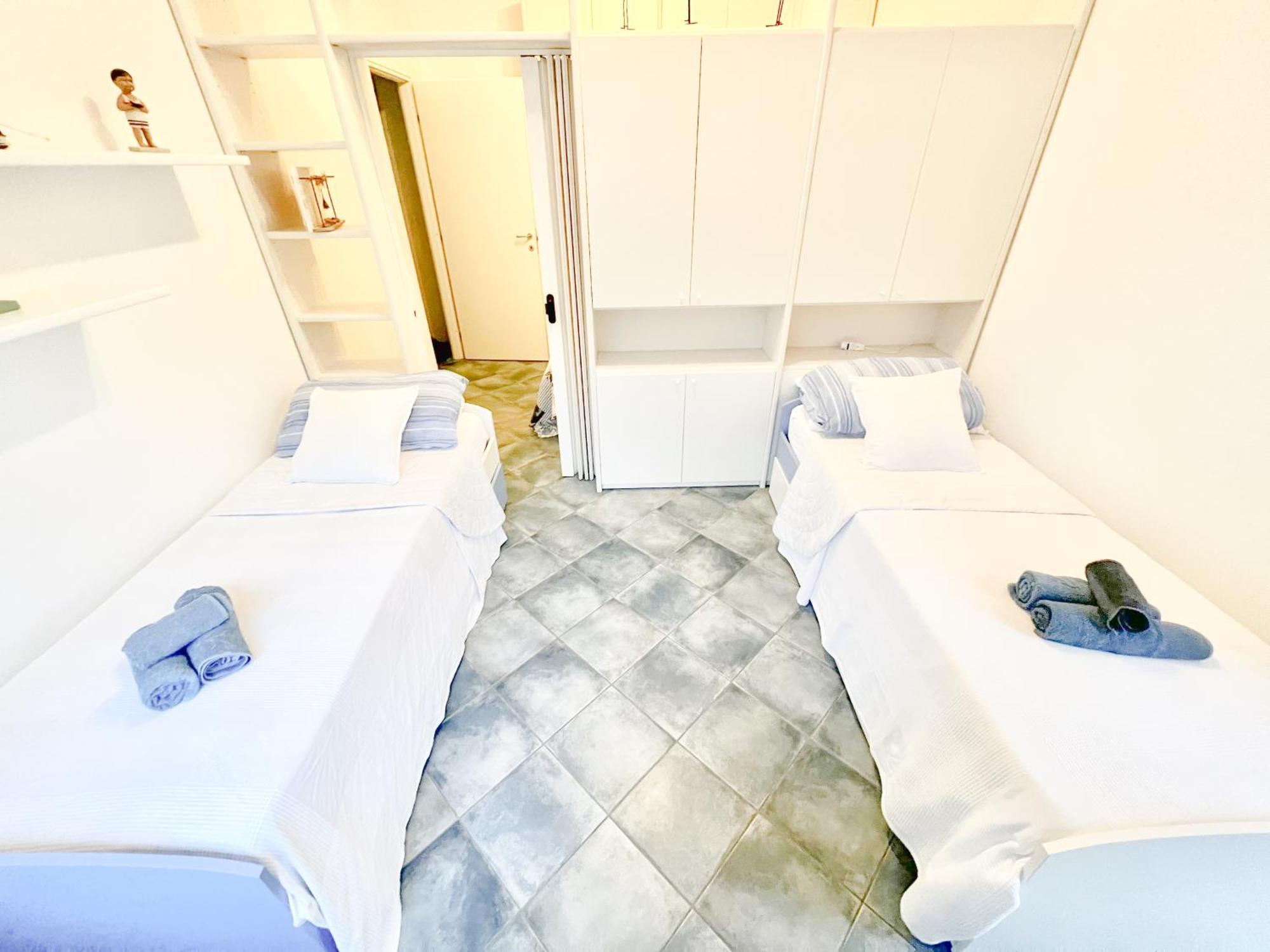A 5 Minuti Dal Mare - Dolphin Beach House Spotorno Exterior photo