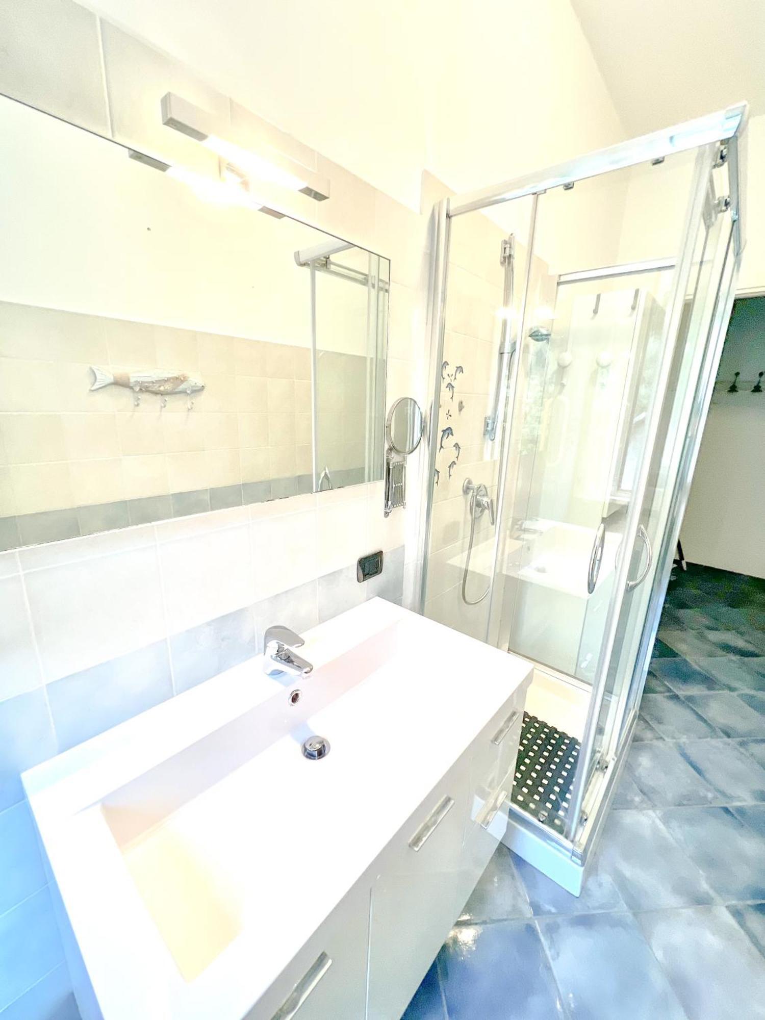 A 5 Minuti Dal Mare - Dolphin Beach House Spotorno Exterior photo
