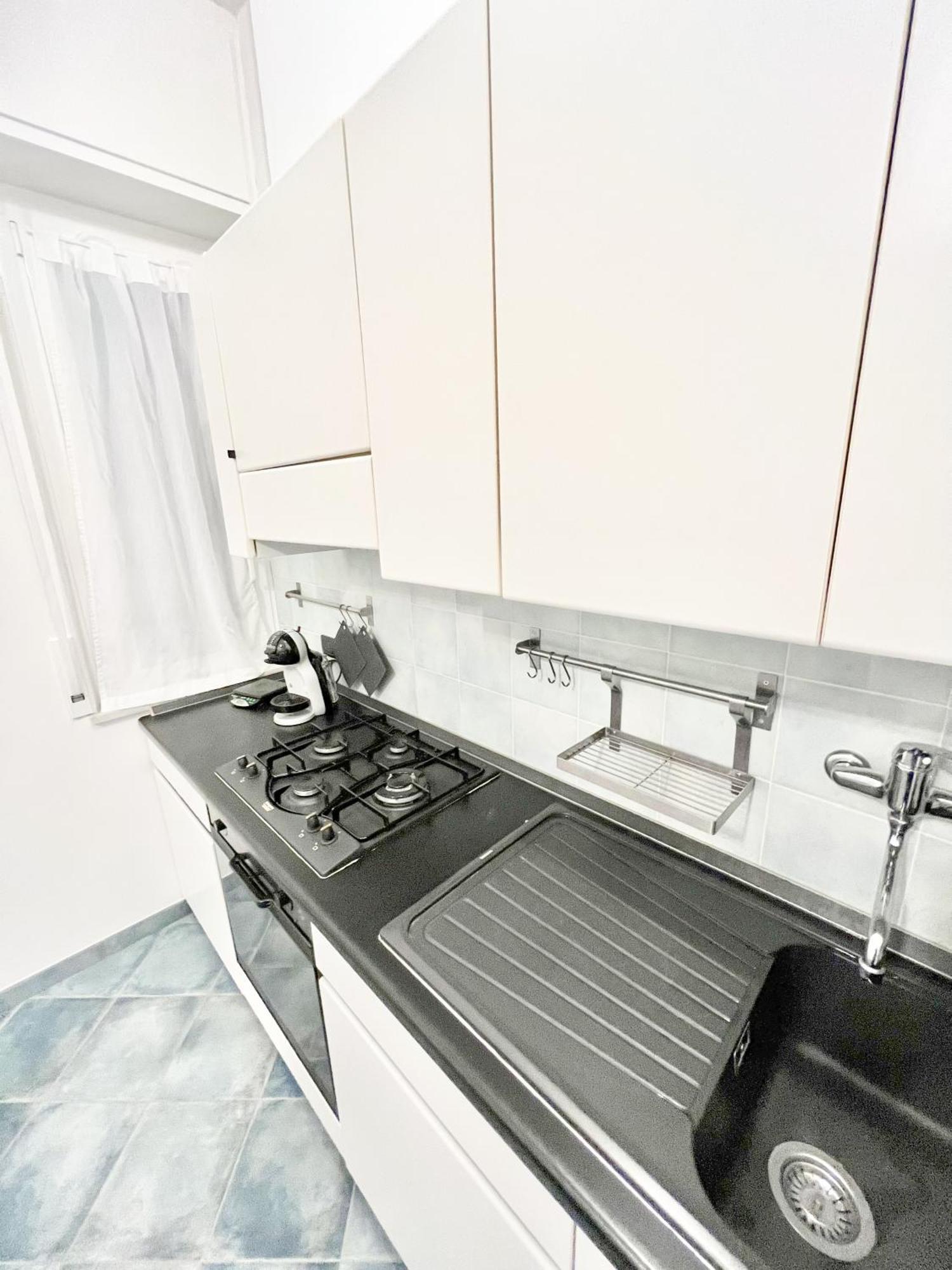 A 5 Minuti Dal Mare - Dolphin Beach House Spotorno Exterior photo