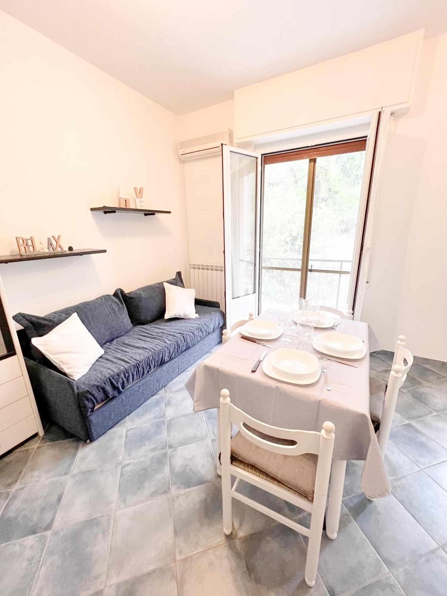 A 5 Minuti Dal Mare - Dolphin Beach House Spotorno Exterior photo